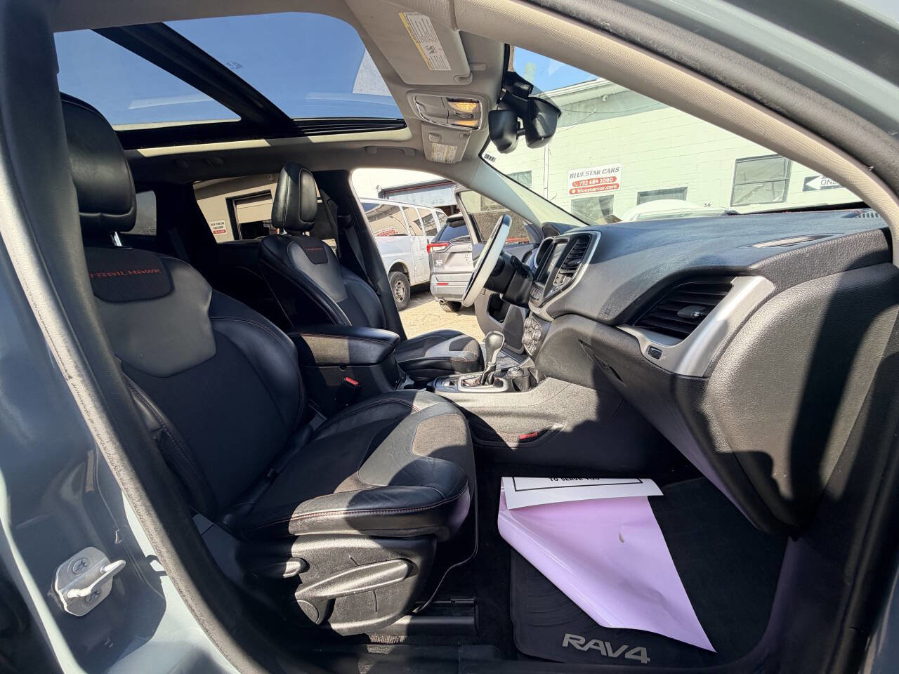 Used 2014 Jeep Cherokee Trailhawk w/ Comfort/Convenience Group image 17