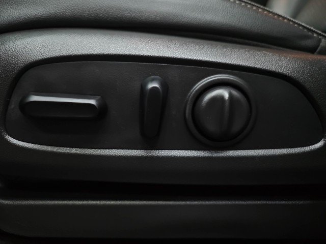 Used 2022 Buick Encore GX Essence FWD image 29