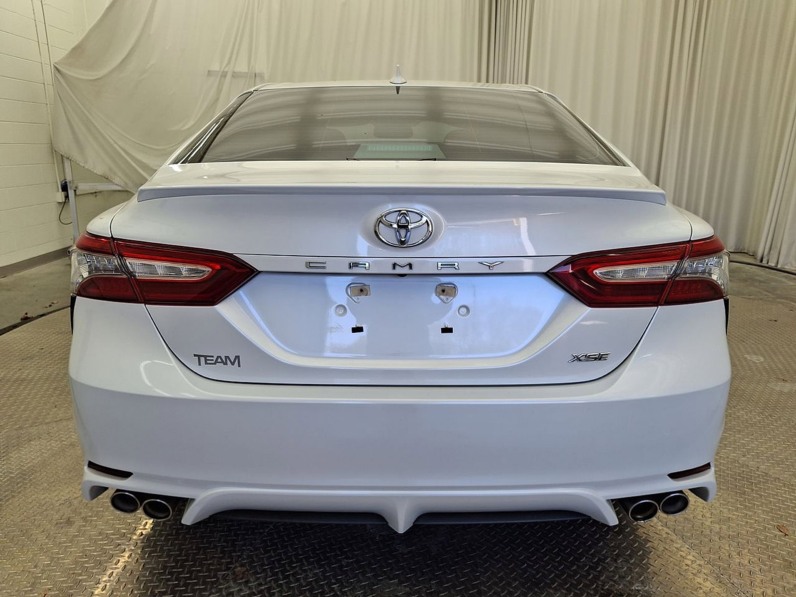 Used 2019 Toyota Camry XSE FWD image 23