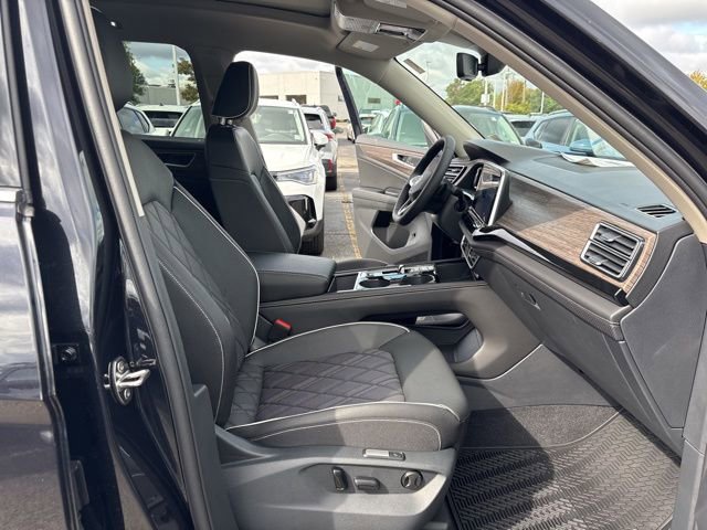 New 2026 Volkswagen Atlas SEL Premium R-Line image 16