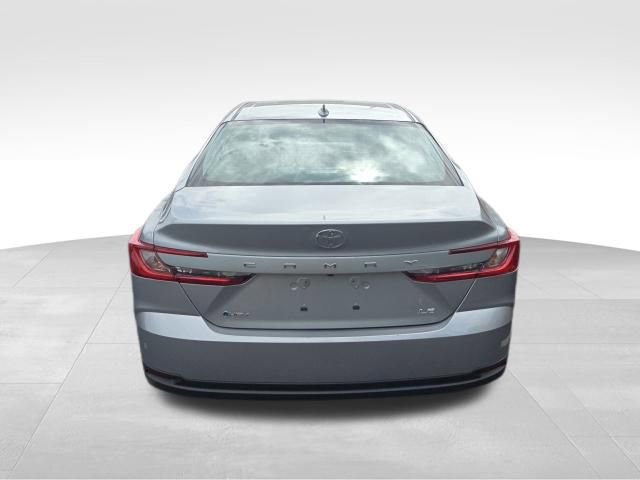 Used 2025 Toyota Camry LE FWD image 5