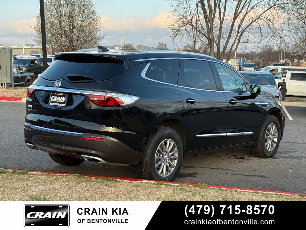 Used 2024 Buick Enclave Premium image 8