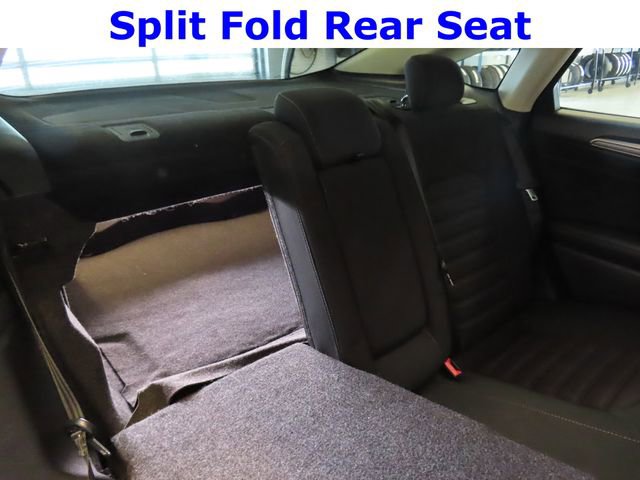 Used 2018 Ford Fusion SE w/ Fusion SE Technology Package image 27