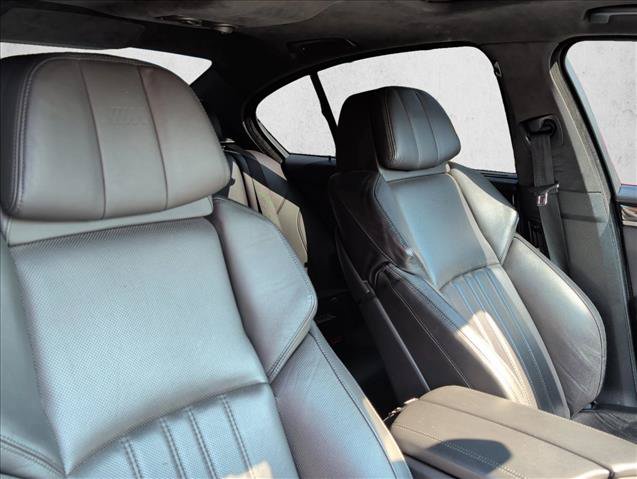 Used 2014 BMW M5 RWD image 23