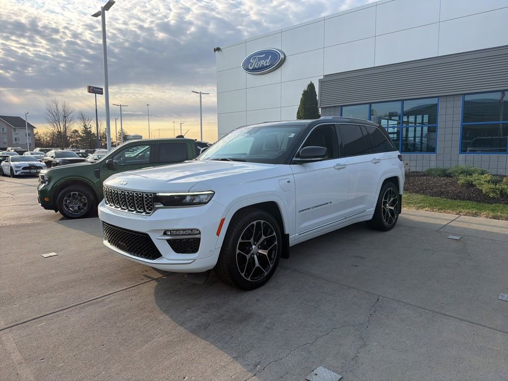 Used 2022 Jeep Grand Cherokee Summit image 12