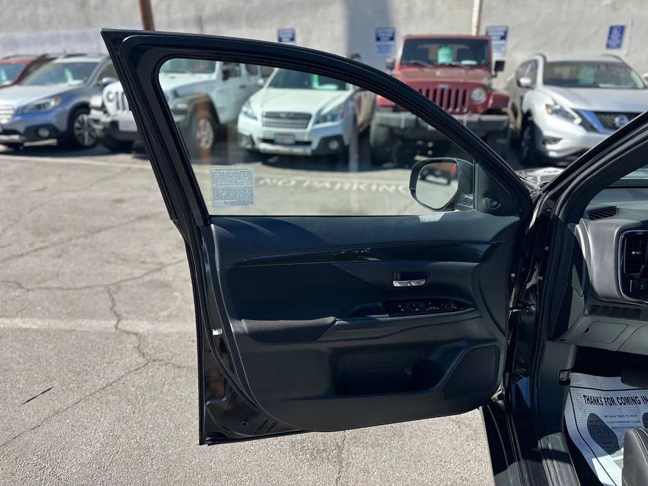 Used 2018 Mitsubishi Outlander LE image 24