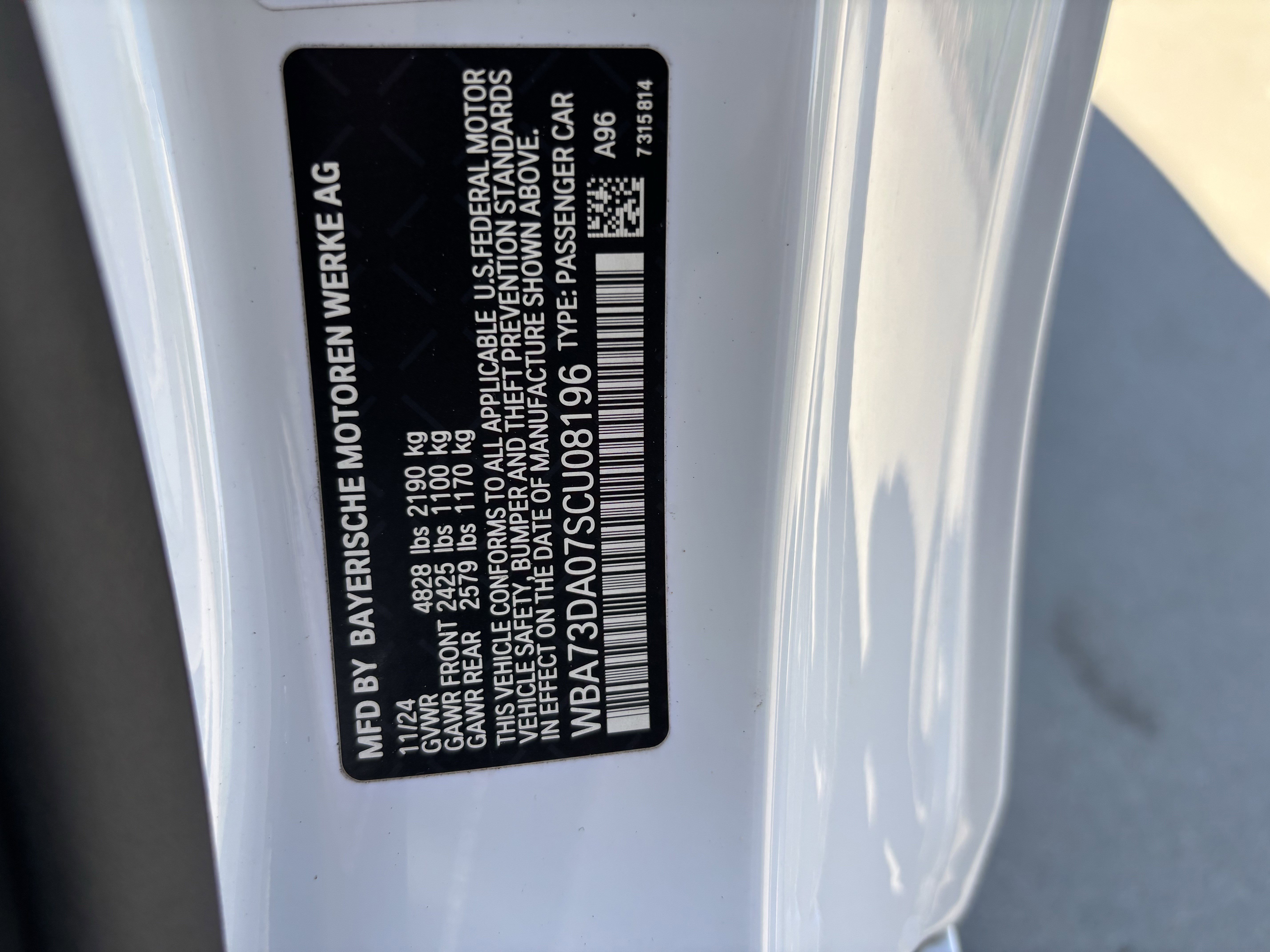 Certified 2025 BMW M440i Coupe image 37