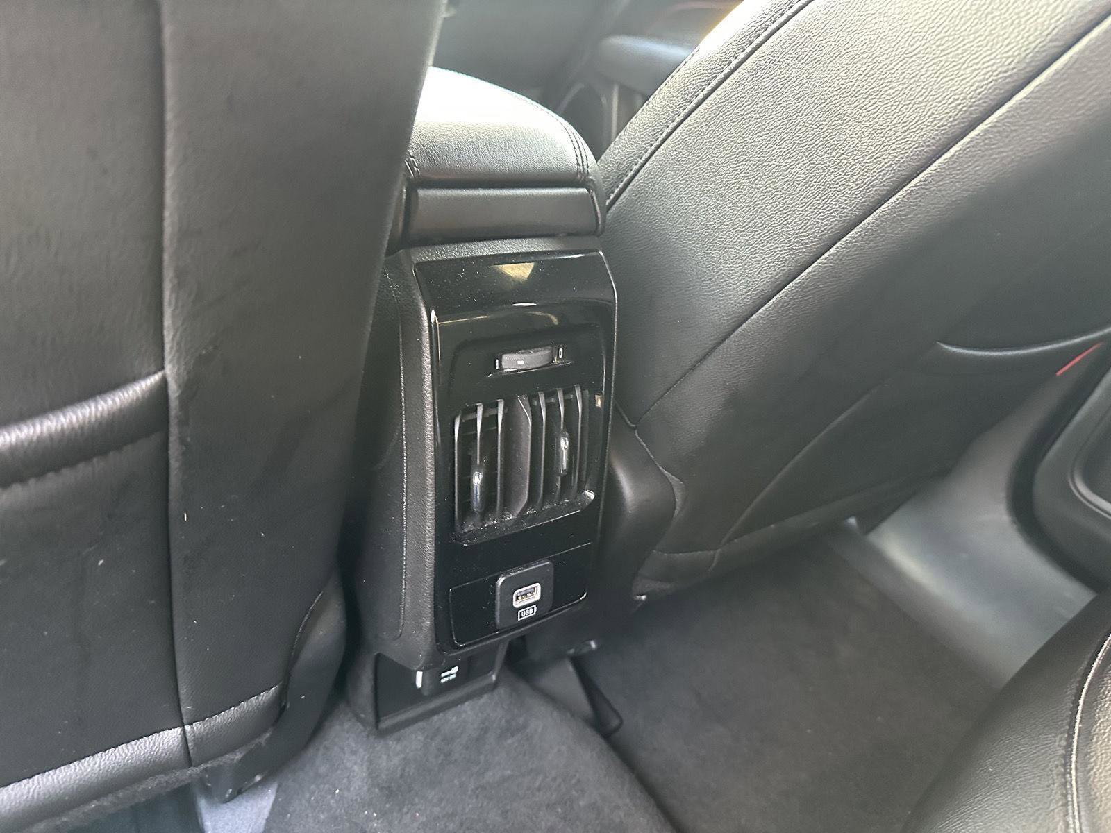 Used 2025 Jeep Compass Trailhawk AWD/4WD image 15