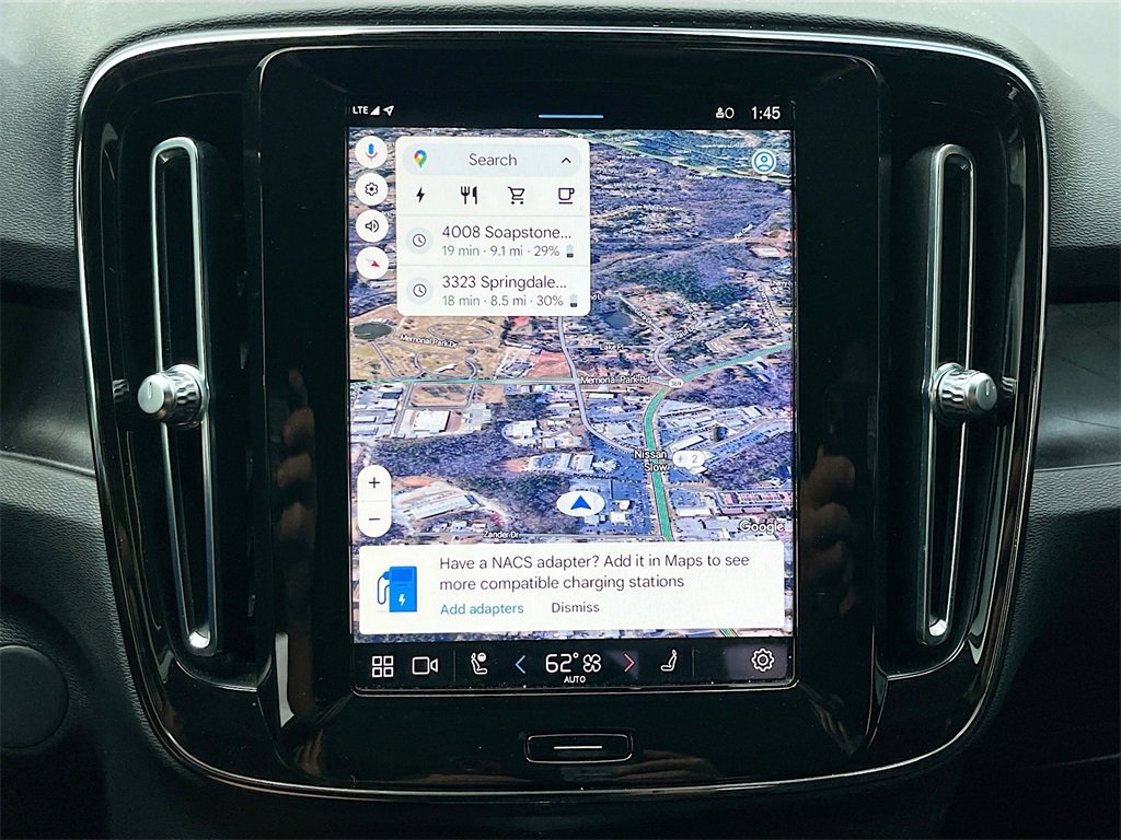 Used 2023 Volvo XC40 Recharge Ultimate image 13