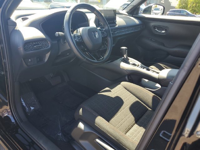 Certified 2025 Honda HR-V Sport image 18