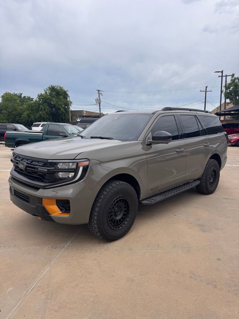 Used 2026 Ford Expedition Tremor AWD/4WD image 3