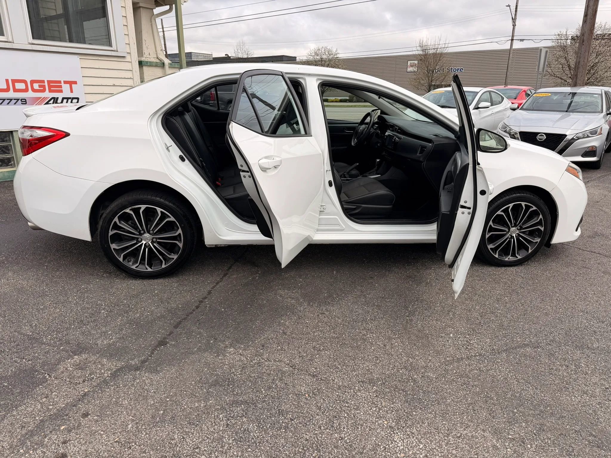 Used 2014 Toyota Corolla S image 21