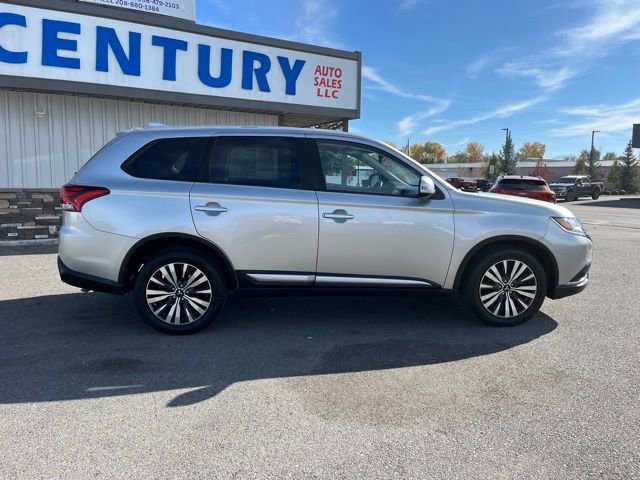 Used 2020 Mitsubishi Outlander SE image 20