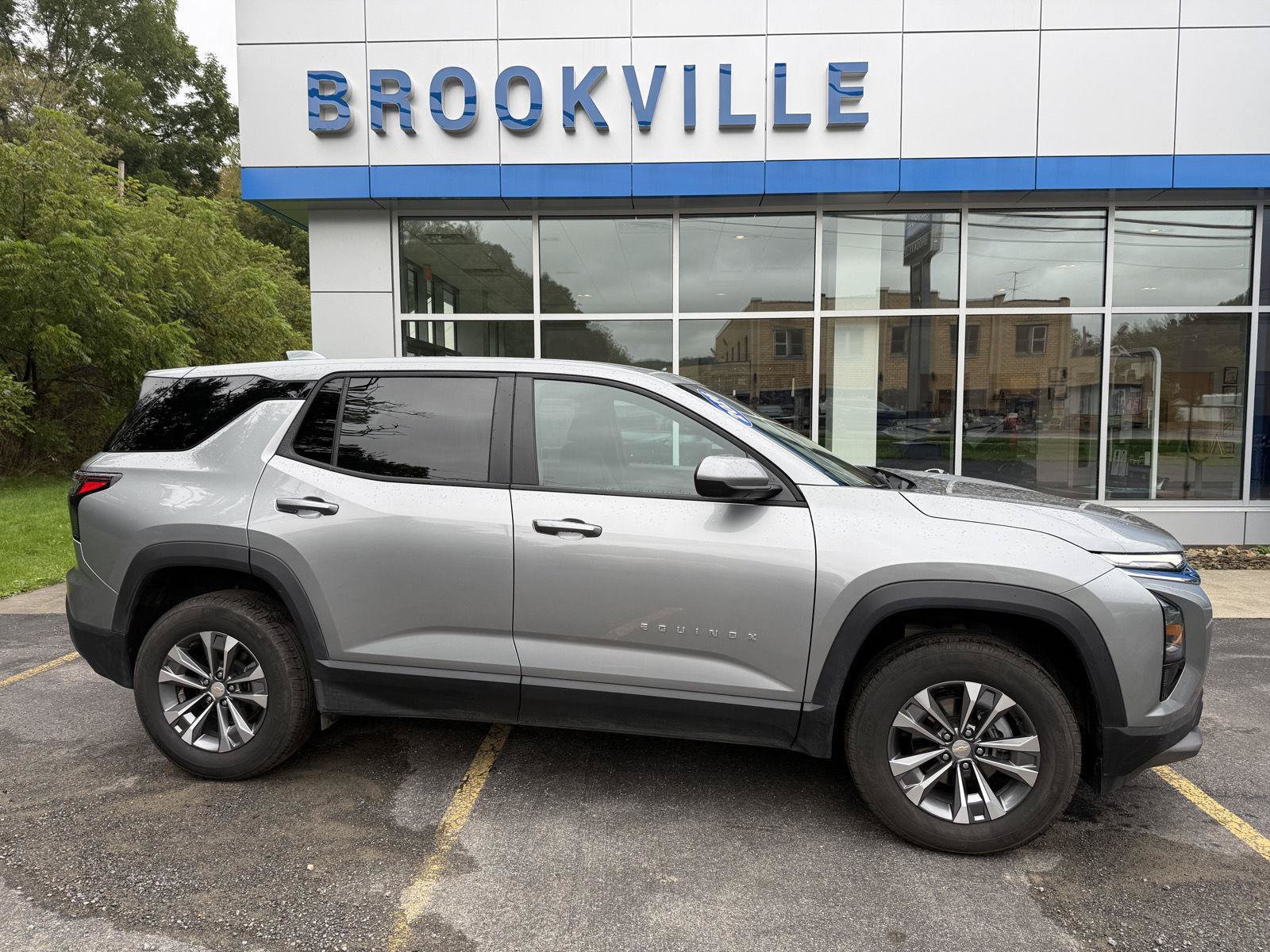 Used 2026 Chevrolet Equinox LT AWD/4WD image 6