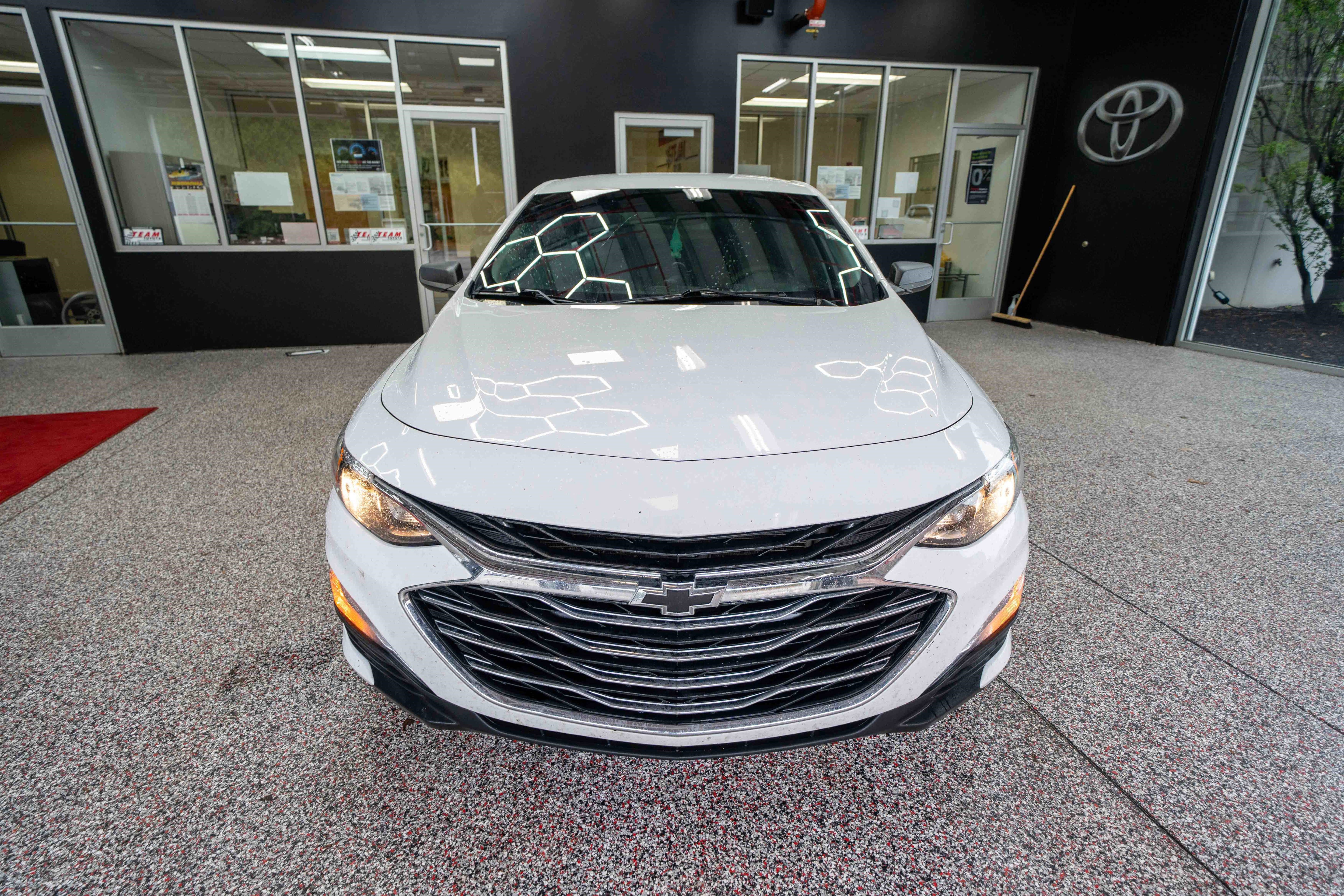 Used 2020 Chevrolet Malibu LS FWD image 6