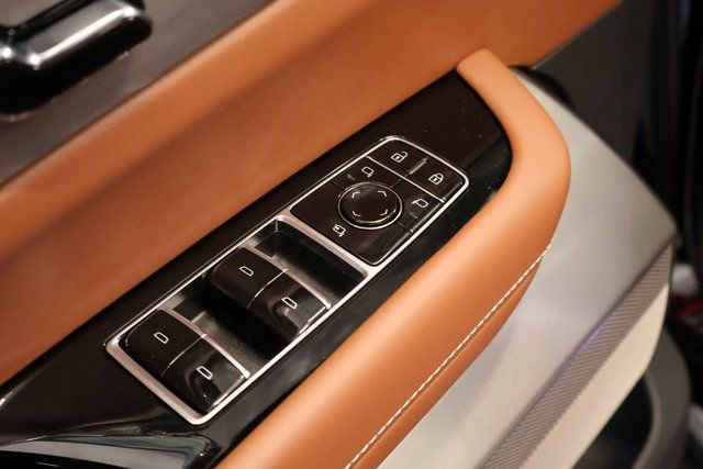 New 2026 Cadillac Vistiq Platinum image 10