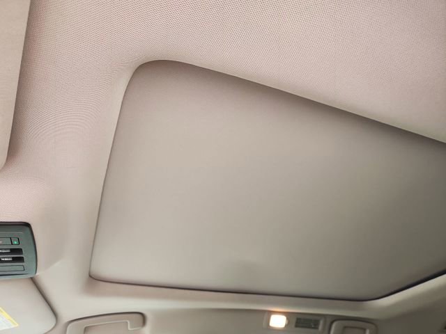 Used 2023 Nissan Pathfinder Platinum AWD/4WD image 19