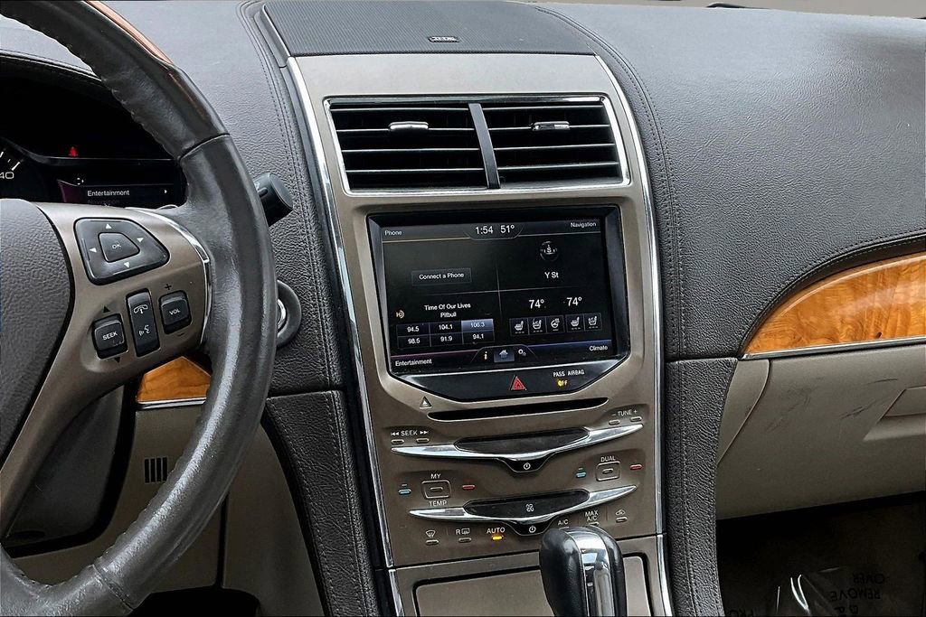 Used 2015 Lincoln MKX AWD w/ Equipment Group 102A image 9