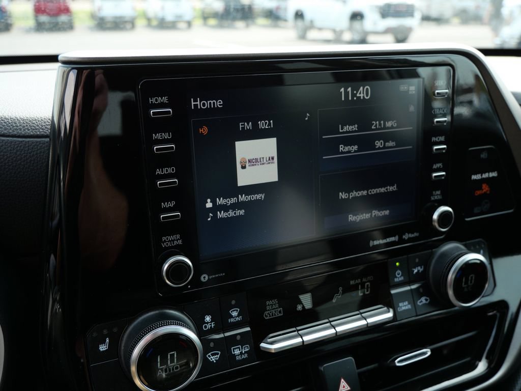 Used 2022 Toyota Highlander XLE AWD/4WD image 31