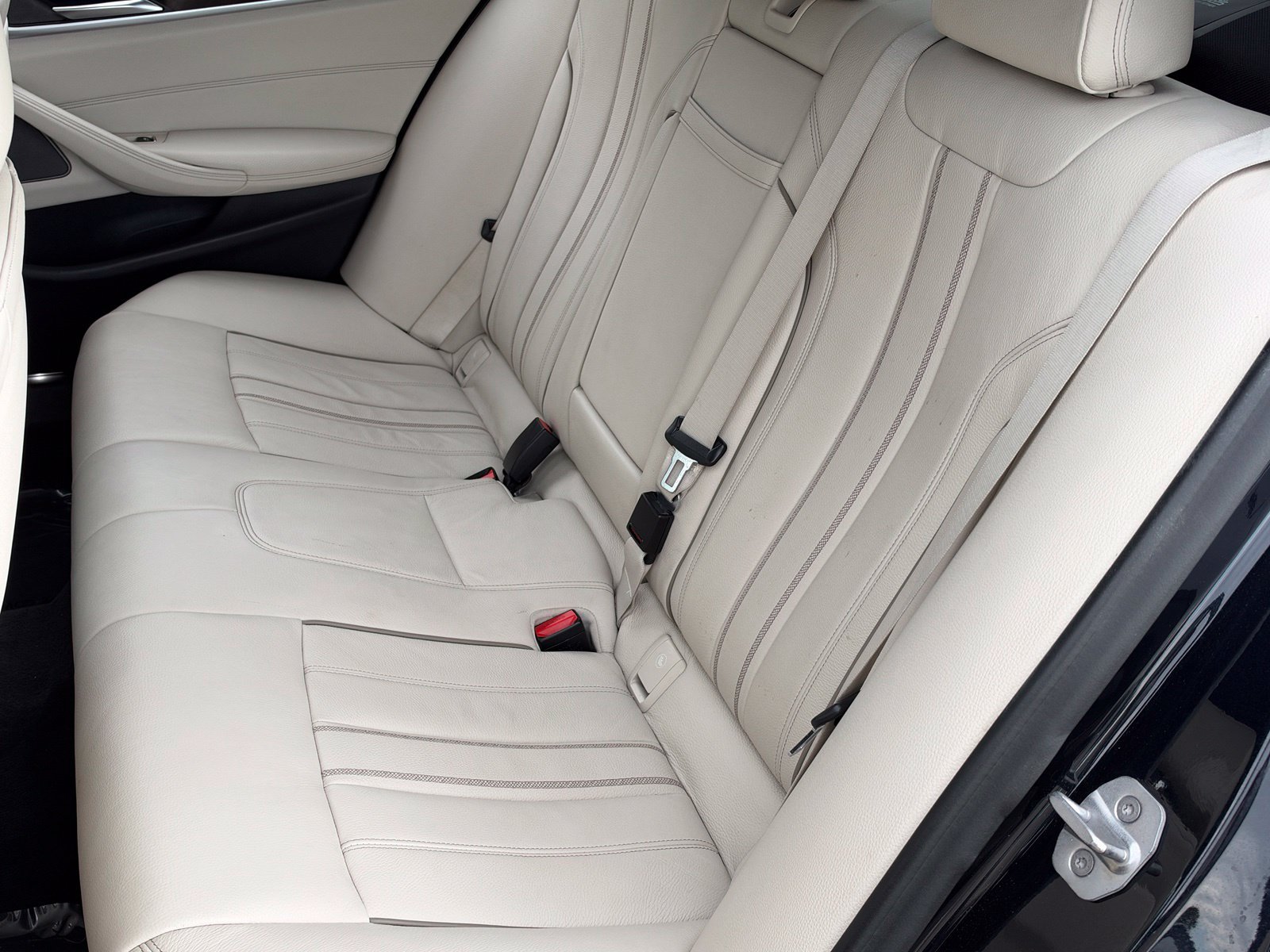 Used 2018 BMW M550i xDrive AWD/4WD image 18