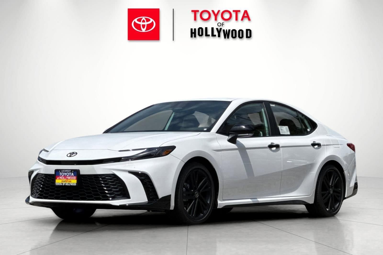 New 2026 Toyota Camry Hybrid FWD image 7