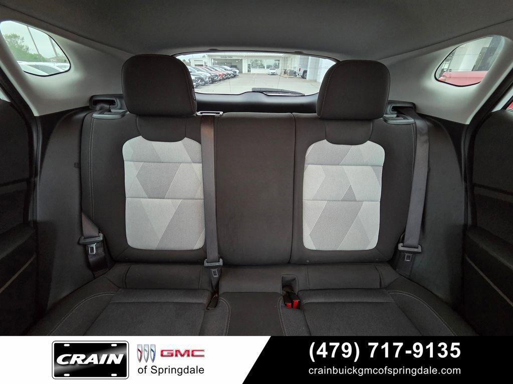 Used 2025 Chevrolet Trax LS w/ LS Convenience Package FWD image 28