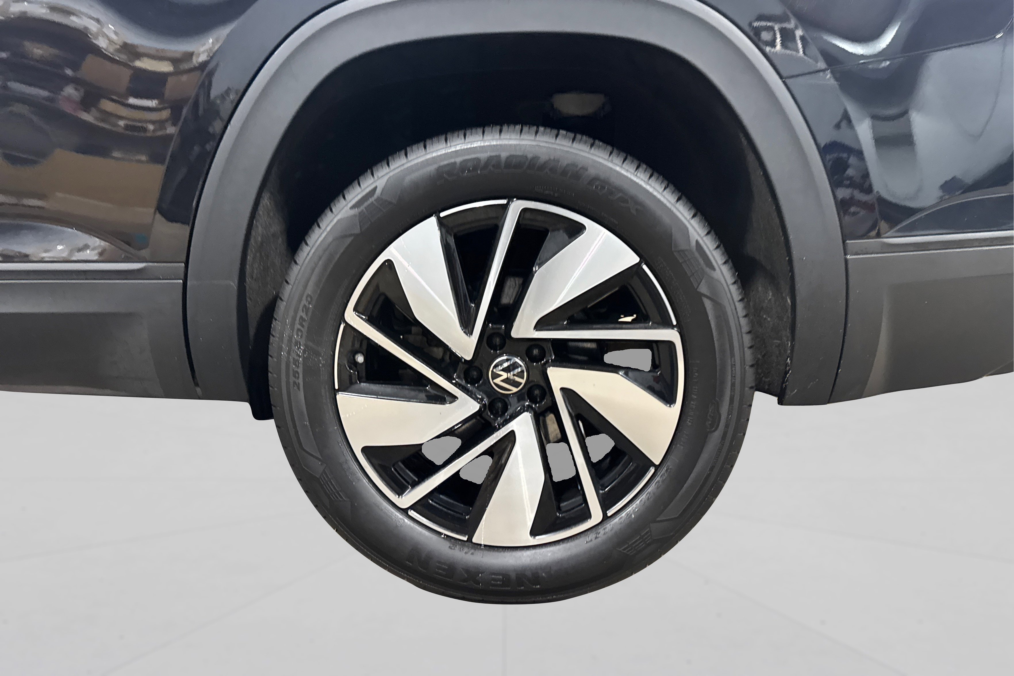 Used 2025 Volkswagen Atlas SE image 52