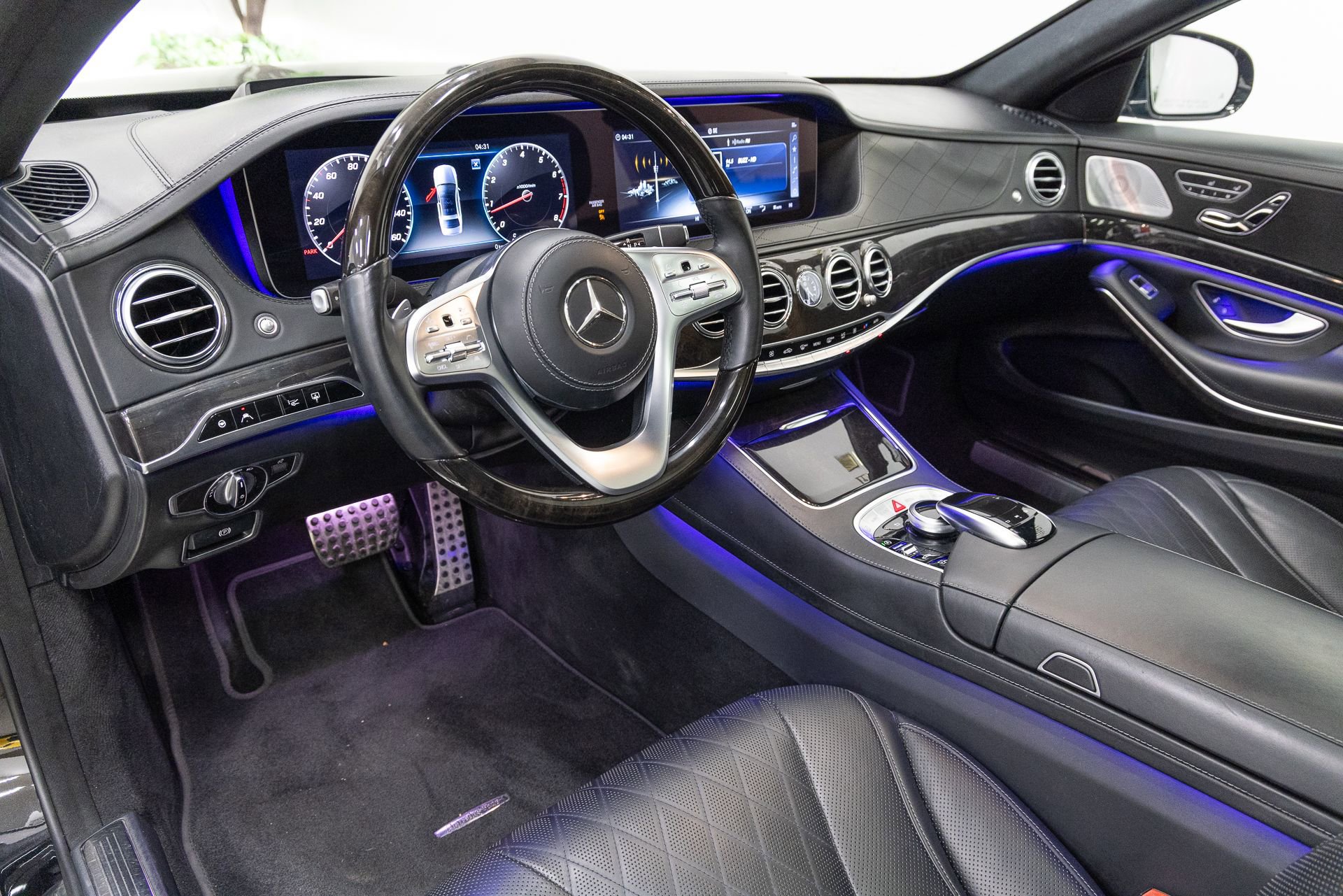 Used 2018 Mercedes-Benz S 560 4MATIC Sedan w/ AMG Line Exterior image 6