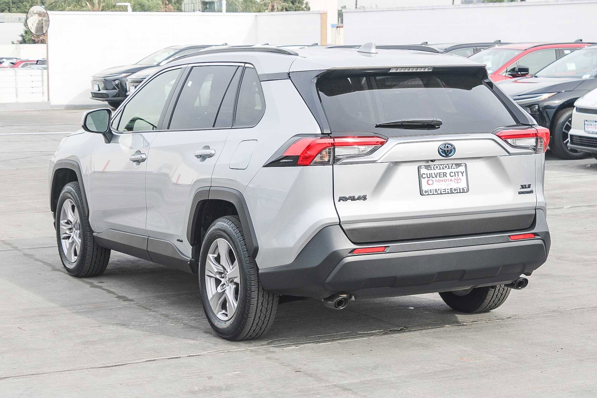 Certified 2023 Toyota RAV4 XLE w/ Convenience Package image 7