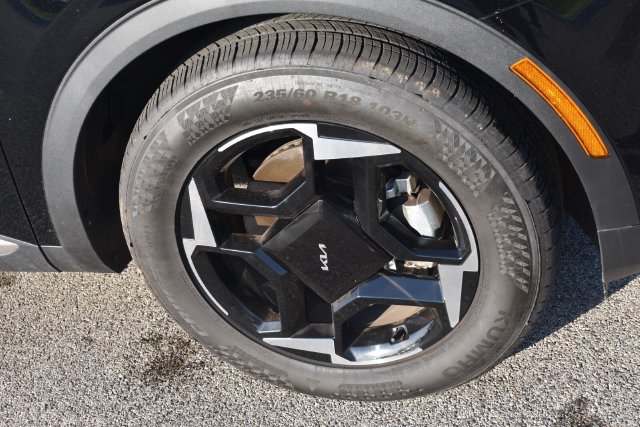 New 2026 Kia Sportage EX FWD image 12