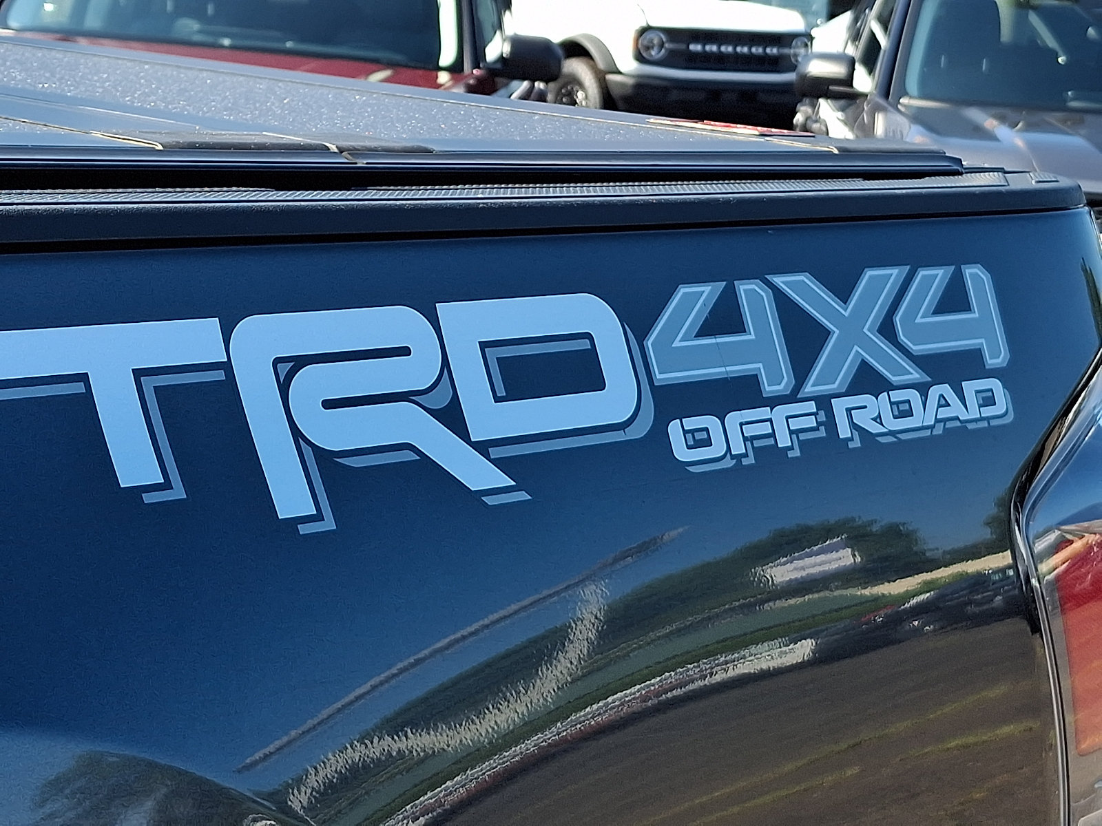 Used 2022 Toyota Tacoma TRD Off-Road AWD/4WD image 30