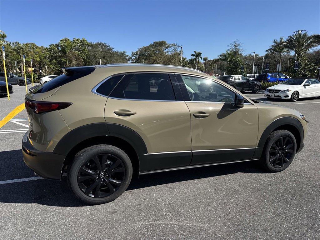 New 2024 MAZDA CX-30 Carbon image 5