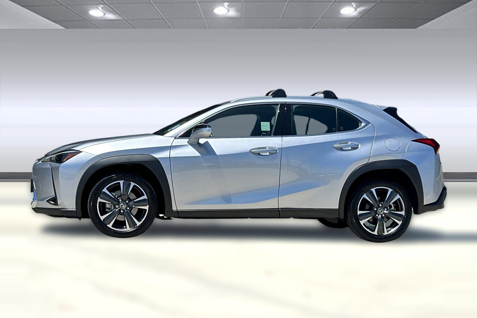 Certified 2025 Lexus UX 300h FWD w/ Accessory Package (Z2) image 2