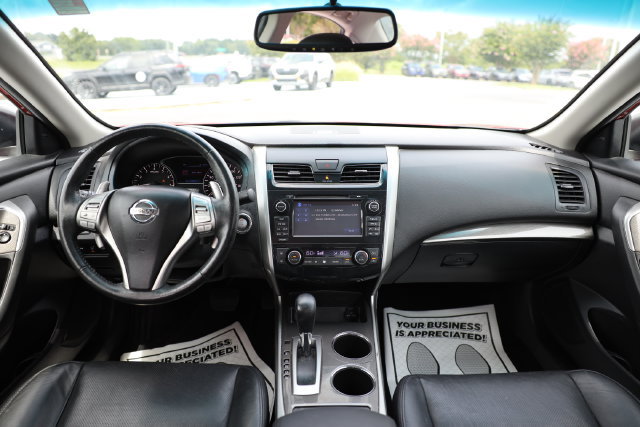 Used 2015 Nissan Altima 3.5 SL FWD image 11
