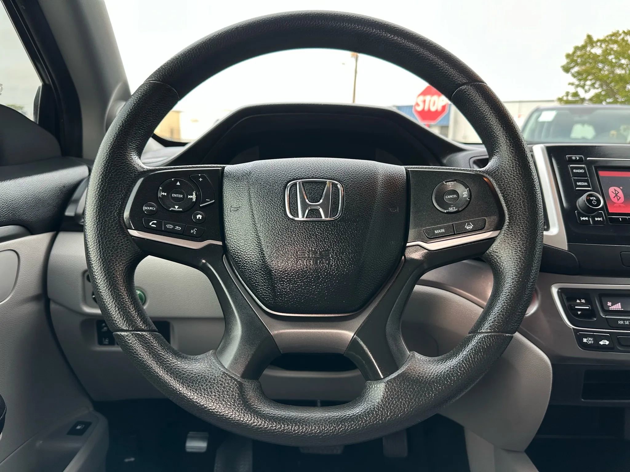 Used 2019 Honda Pilot LX image 28