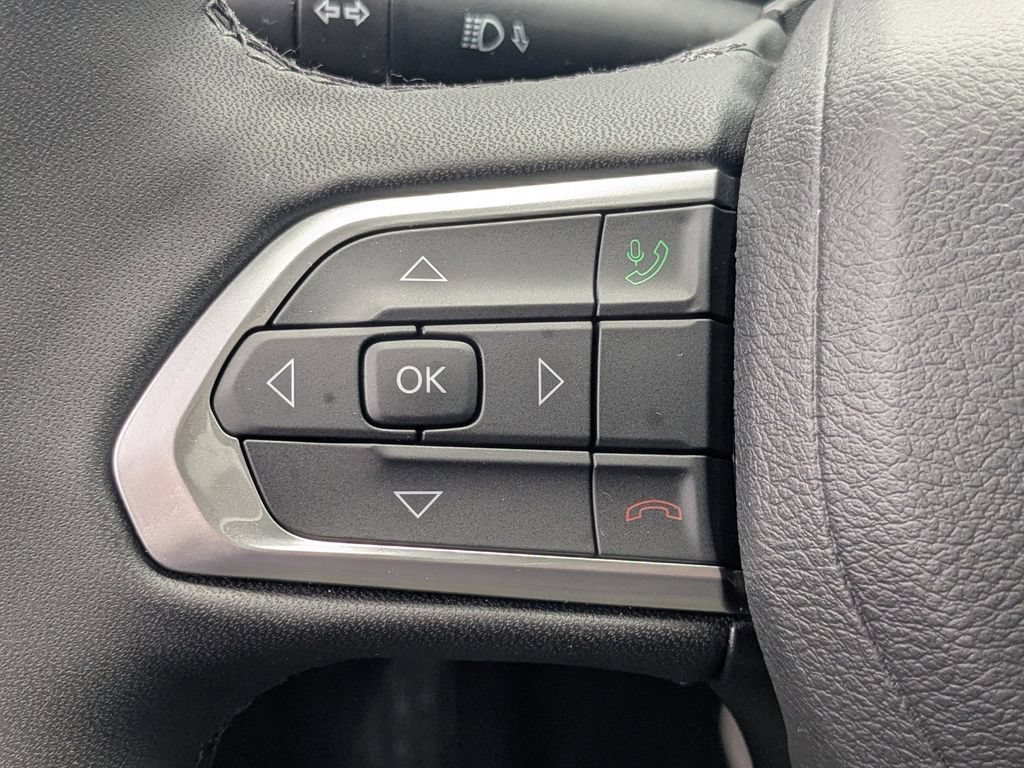 New 2026 Jeep Compass Latitude AWD/4WD image 24