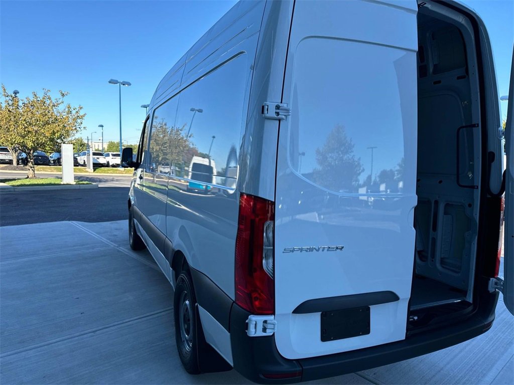 New 2025 Mercedes-Benz Sprinter 2500 image 6