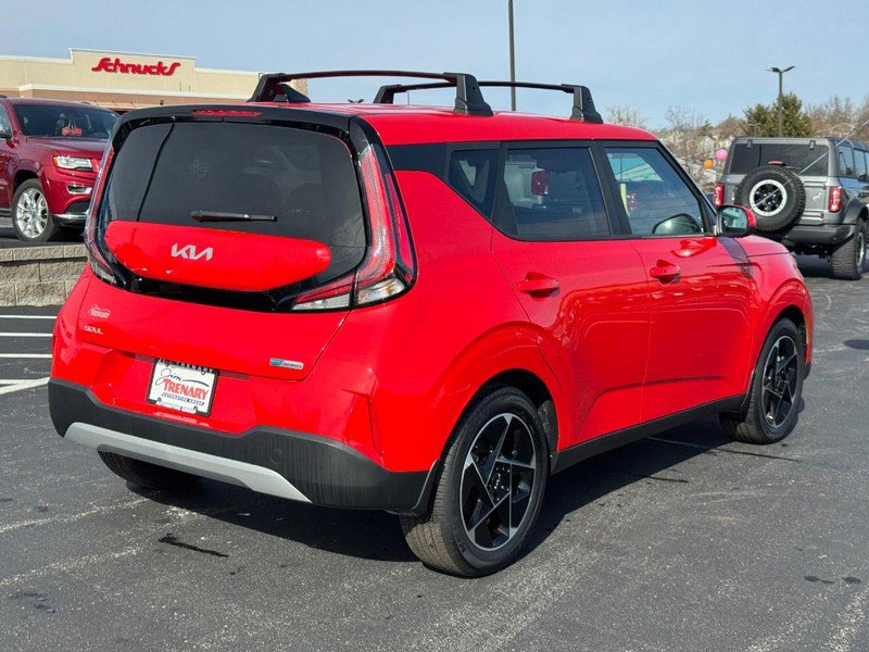 Used 2025 Kia Soul EX image 3
