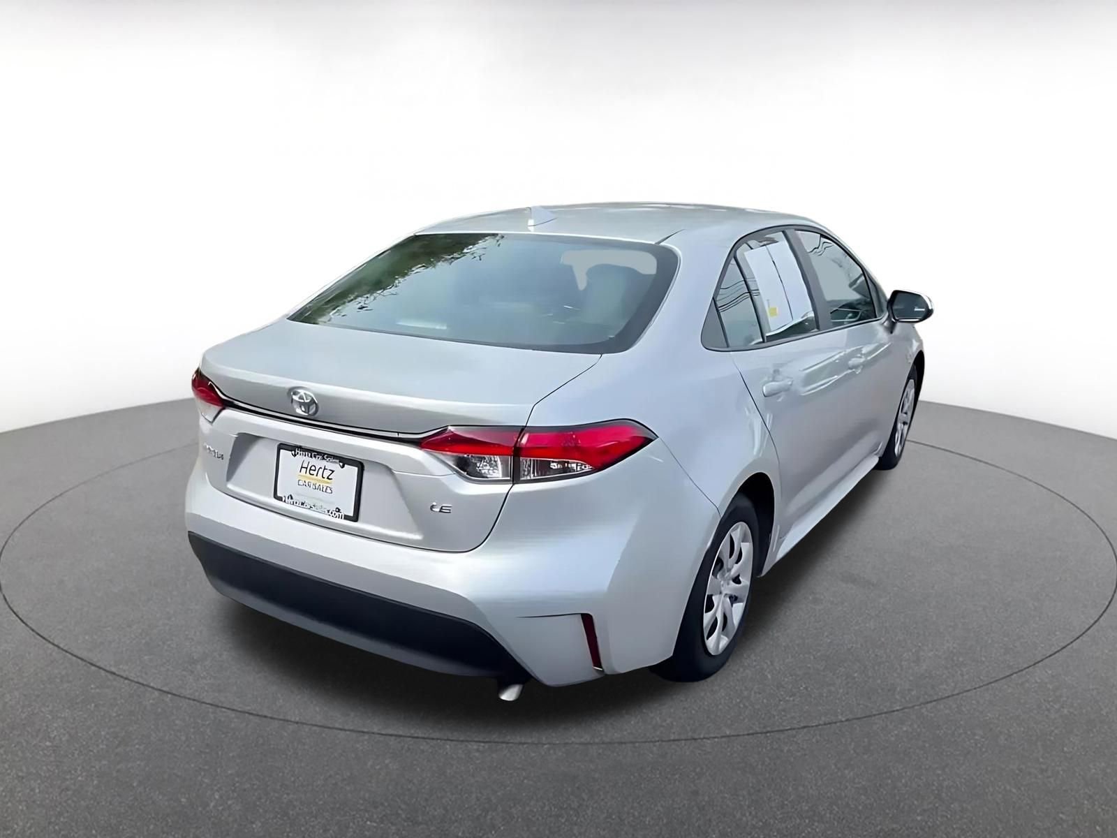 Used 2025 Toyota Corolla LE FWD image 14