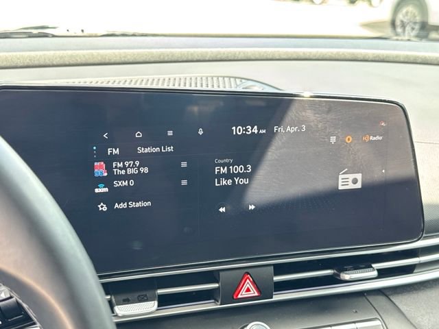 Used 2023 Hyundai Elantra Limited w/ Preferred Accessory Package image 20