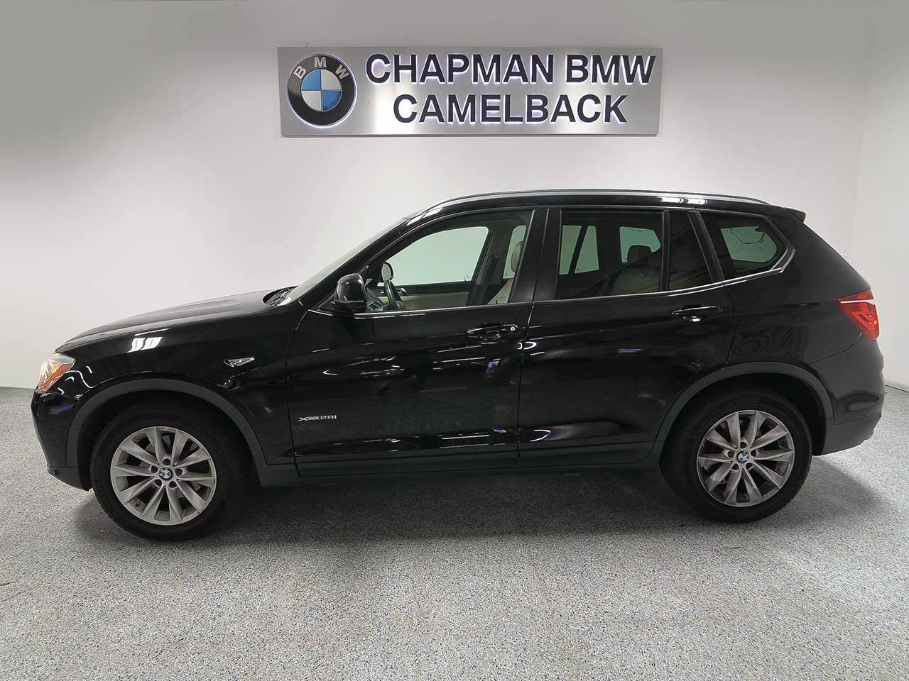 Used 2017 BMW X3 xDrive28i AWD/4WD image 4