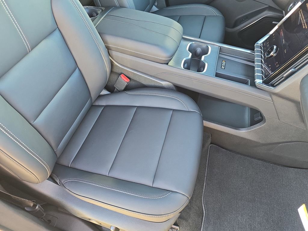 New 2026 GMC Acadia Elevation w/ Super Cruise Package FWD image 10