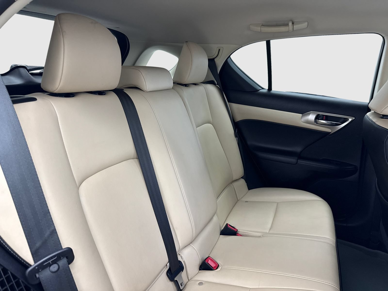 Used 2016 Lexus CT 200h w/ Accessory Package 2 FWD image 41