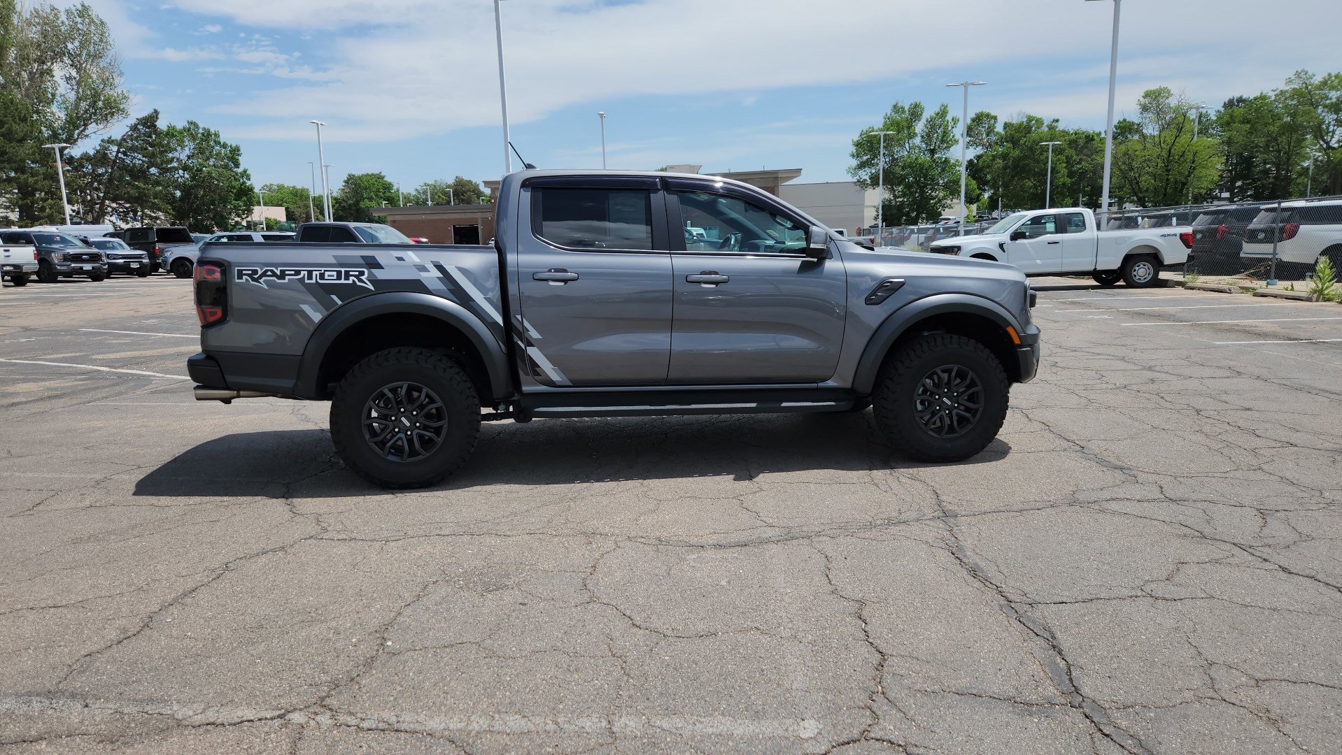 Used 2025 Ford Ranger Raptor AWD/4WD image 16