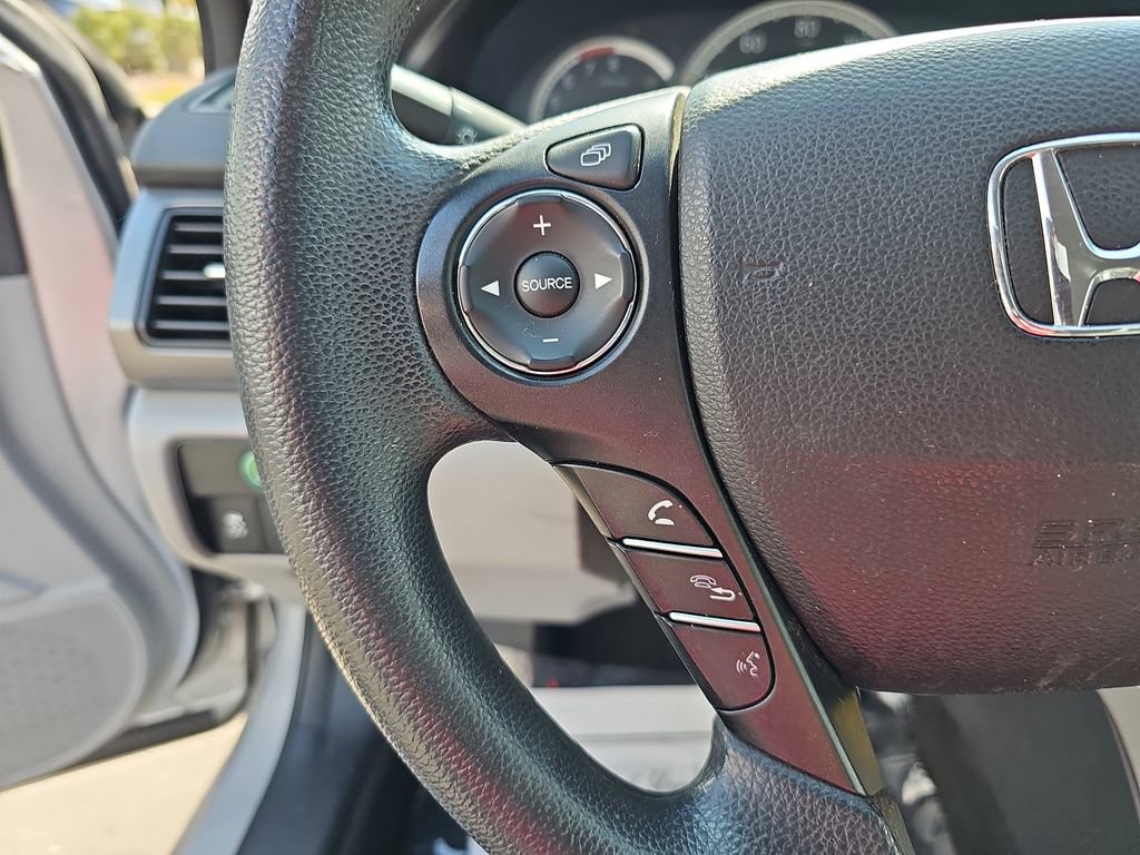 Used 2013 Honda Accord LX image 21