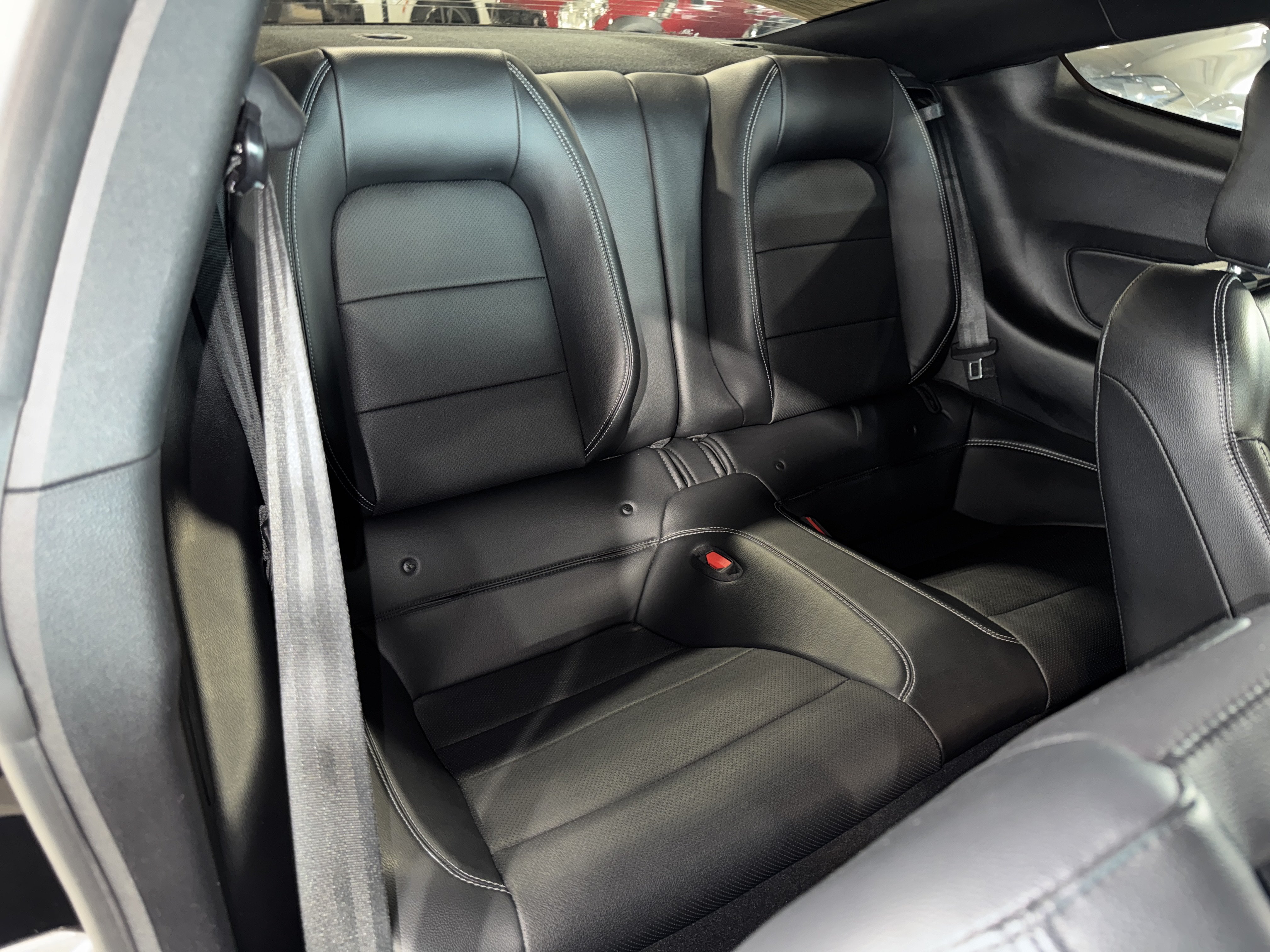 Used 2022 Ford Mustang GT Premium w/ Ford Safe & Smart Package RWD image 11