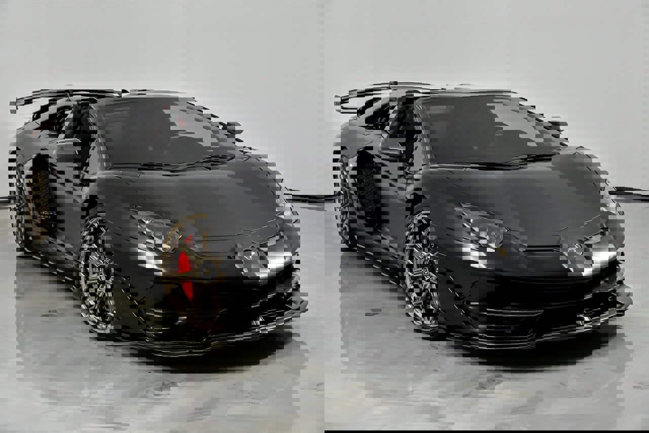 Used 2021 Lamborghini Aventador SVJ image 2