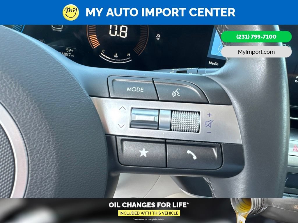 Used 2025 Hyundai Kona SEL AWD/4WD image 17
