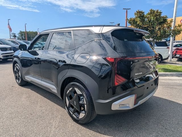 New 2027 Kia Seltos S FWD image 4