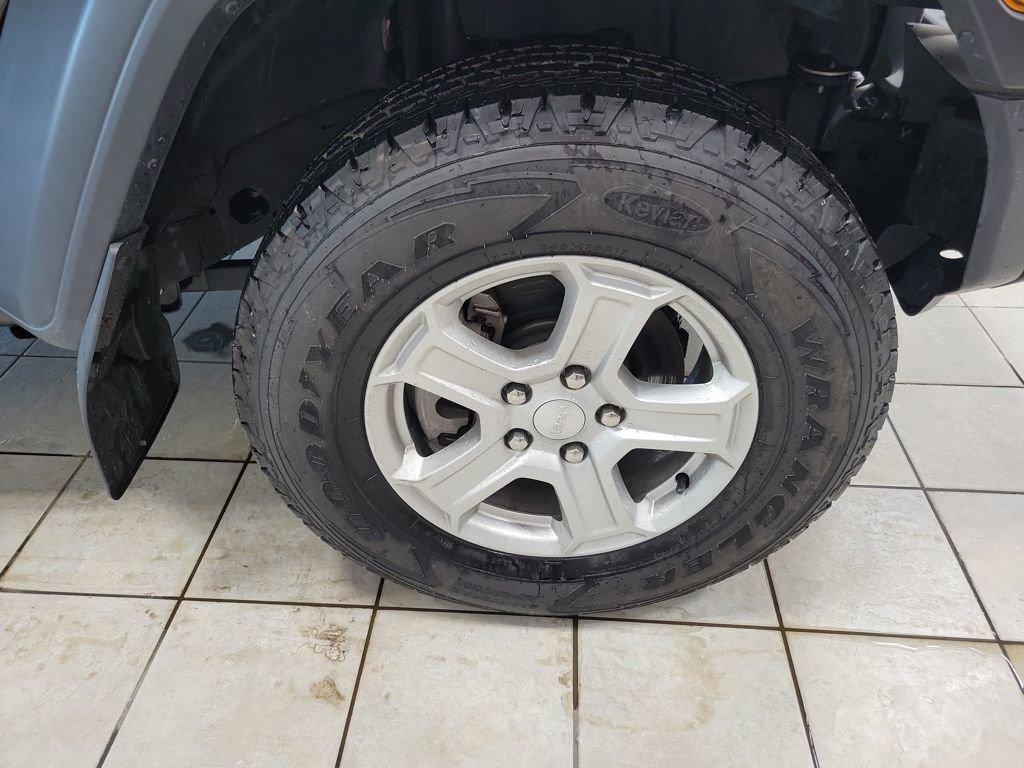 Used 2021 Jeep Wrangler Unlimited Sport image 45